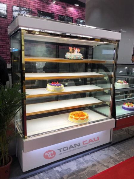 Tủ bánh kem 5 tầng kính vuông 1m8 3 Tủ trưng bày bánh kem kính vuông 5