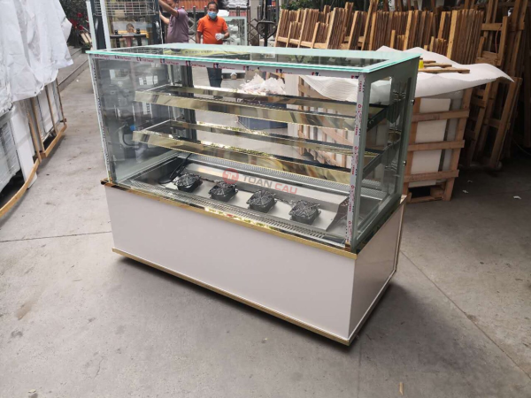 Tủ bánh kem 3 tầng kính vuông 1m2 sấy kính 2 mặt 5 Tu banh kem 3 tang 1.5m 2