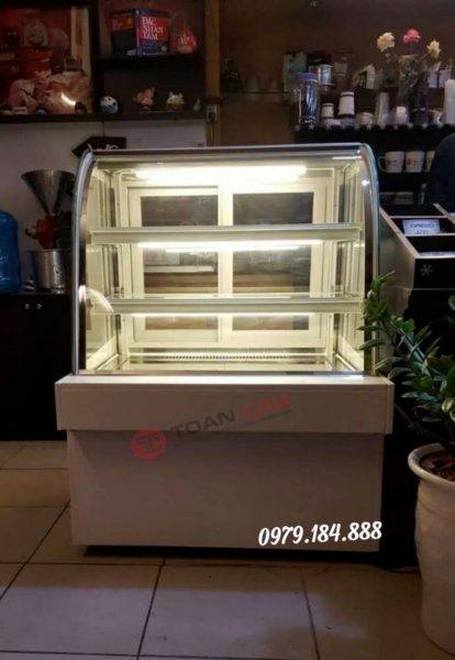 Tủ trưng bày bánh kem 3 tầng kính cong màu đen 90cm 4 Tu cong 900 1
