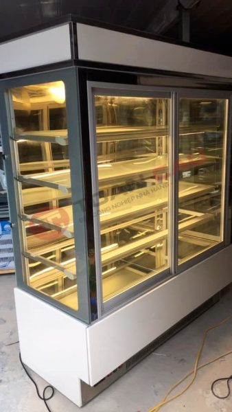Tủ bánh kem kính mở trước đẹp