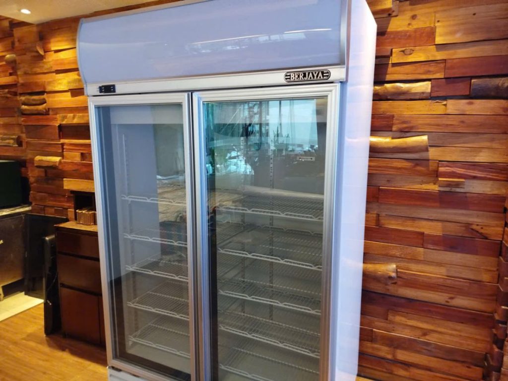 tủ lạnh dùng trong siêu thị