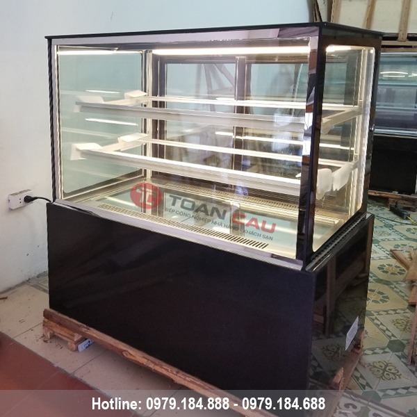 Tủ trưng bày bánh kem 3 tầng kính vuông màu đen 12
